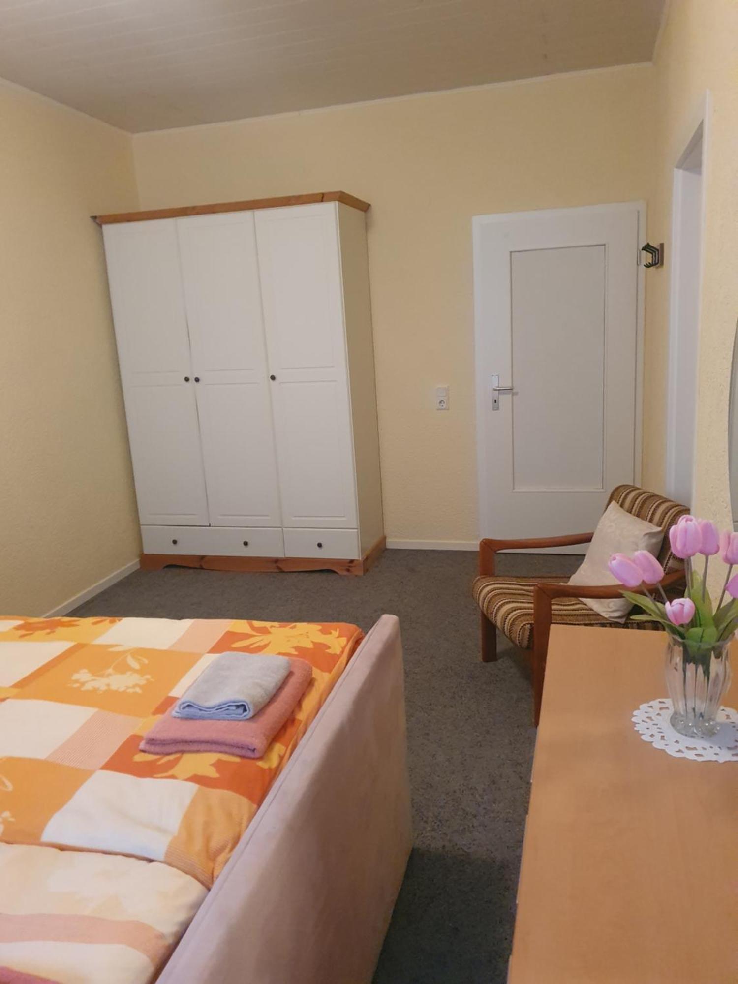 Guest House Grünstadt Habitación foto